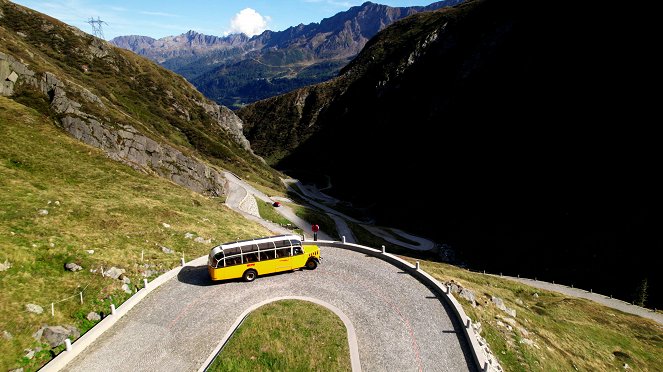 Mit dem Postauto durch die Schweiz - Mit dem Postauto über den Gotthardpass - Film