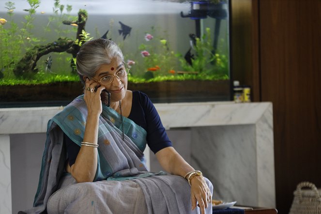 Happy Family Conditions Apply - Film - Ratna Pathak Shah