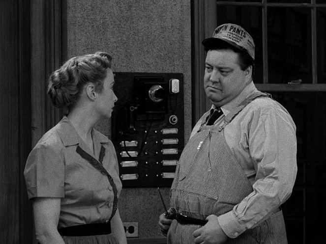The Honeymooners - Dial J for Janitor - Photos - Audrey Meadows, Jackie Gleason