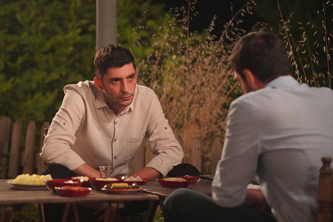 Sevmek Zamanı - Episode 2 - Kuvat elokuvasta