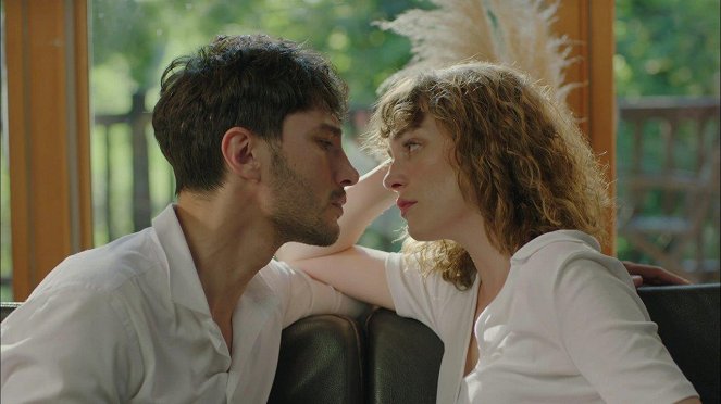 Sevmek Zamanı - De la película - İlhan Şen, Deniz Işın