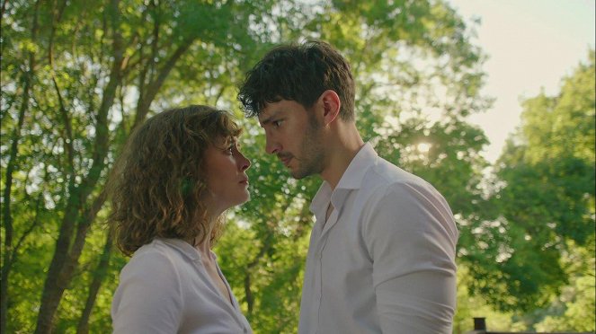 Sevmek Zamanı - De la película - Deniz Işın, İlhan Şen