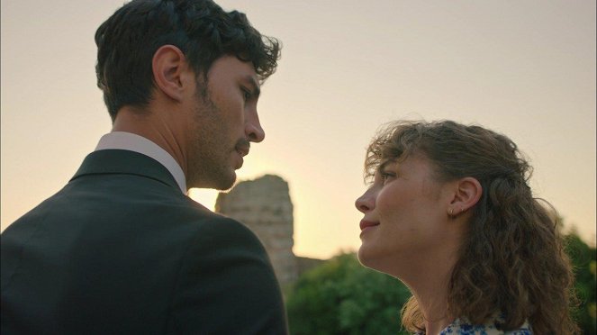 Sevmek Zamanı - Z filmu - İlhan Şen, Deniz Işın