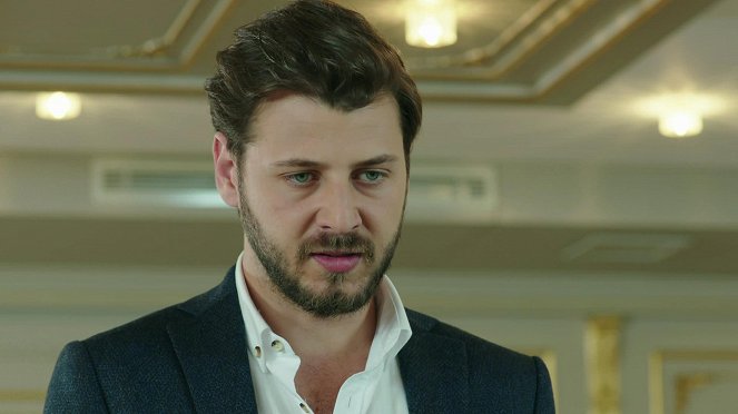 Kanatsız Kuşlar - Episode 6 - De la película - Ümit İbrahim Kantarcılar