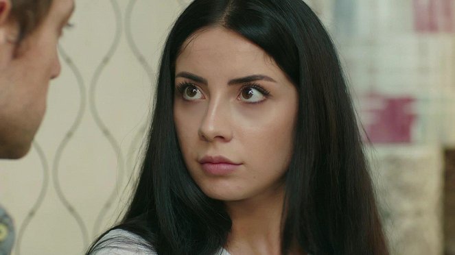 Kanatsız Kuşlar - Episode 13 - De la película