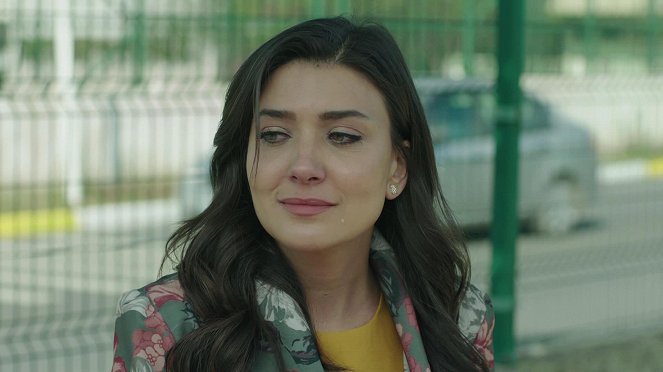 Kanatsız Kuşlar - Episode 19 - Kuvat elokuvasta - Deniz Bolışık