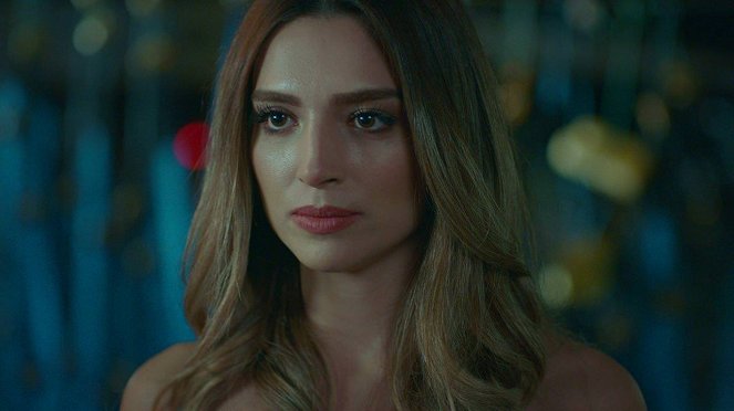 Cennet'in Gözyaşları - Episode 3 - De la película