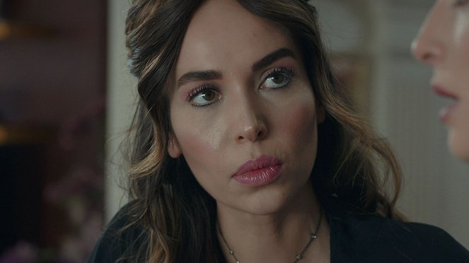 Cennet'in Gözyaşları - Episode 13 - De la película
