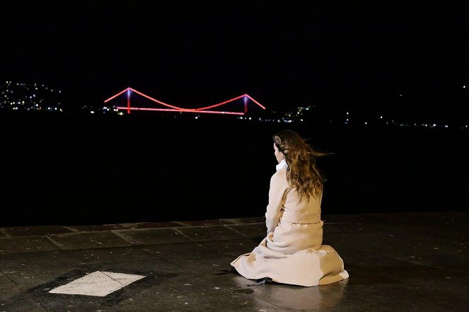 Cennet'in Gözyaşları - Episode 15 - De la película