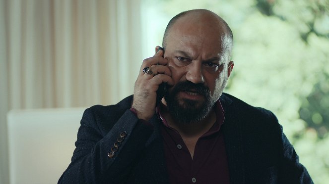 Cennet'in Gözyaşları - Episode 25 - De la película - Devrim Saltoğlu