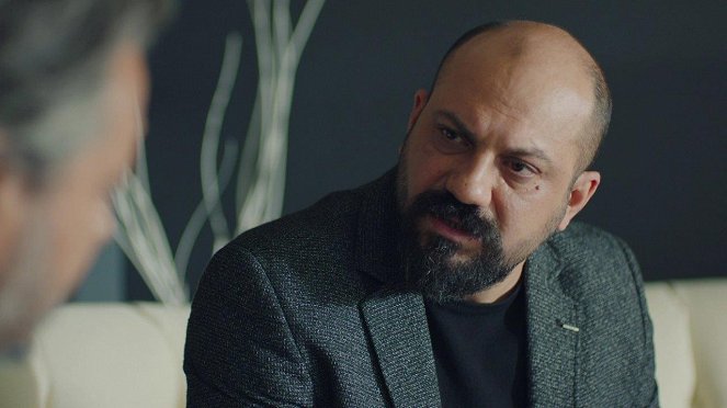 Łzy Cennet - Episode 30 - Z filmu - Devrim Saltoğlu