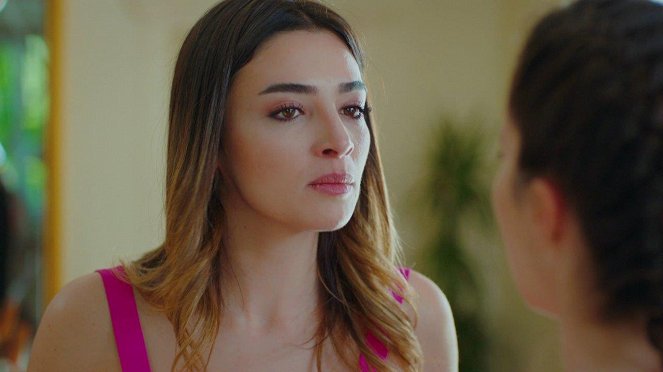 Cennet'in Gözyaşları - Episode 34 - De la película - Zehra Yılmaz