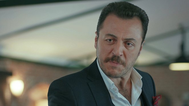 Bahtiyar Ölmez - Episode 5 - De la película - Yetkin Dikinciler