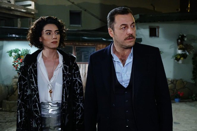 Bahtiyar Ölmez - Episode 19 - Photos - Hande Subaşı, Yetkin Dikinciler