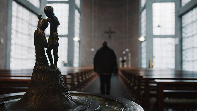 DokThema - Schweigen und Vertuschen: Die Todsünden der katholischen Kirche – Teil 1 - Kuvat elokuvasta