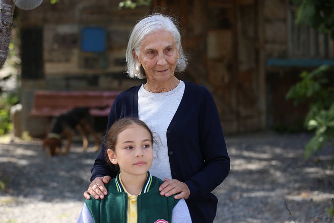 For My Family - Episode 6 - Photos - Aylin Akpınar, Yıldız Kültür