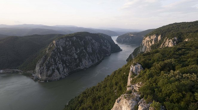 Earth's Great Rivers - Season 2 - Danube - Van film