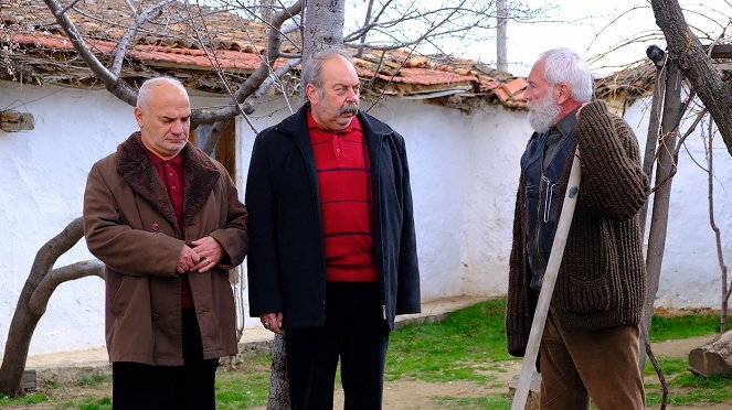 Gönül Dağı - Hüzün İklimi - Kuvat elokuvasta - Erdal Cindoruk, Ali Düşenkalkar