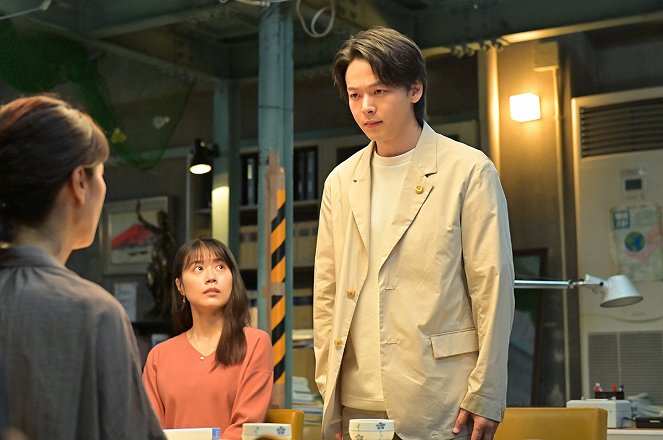 Ishiko and Haneo: You're Suing Me? - Episode 9 - Van film - Kasumi Arimura, Tomoya Nakamura