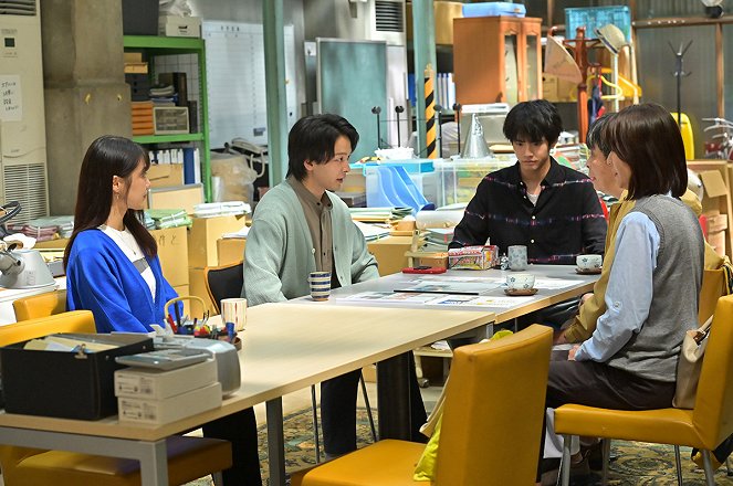 Ishiko y Haneo, ¿me están demandando? - Episode 10 - De la película - Kasumi Arimura, Tomoya Nakamura, Eiji Akaso