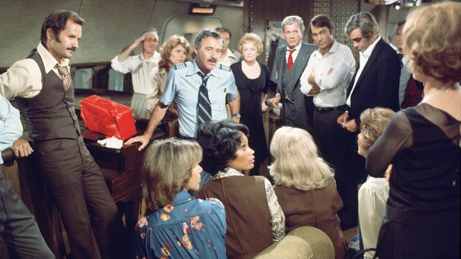 Aeropuerto 77 - De la película - George Furth, Brenda Vaccaro, Jack Lemmon, Olivia de Havilland, Joseph Cotten, Gil Gerard, James Booth