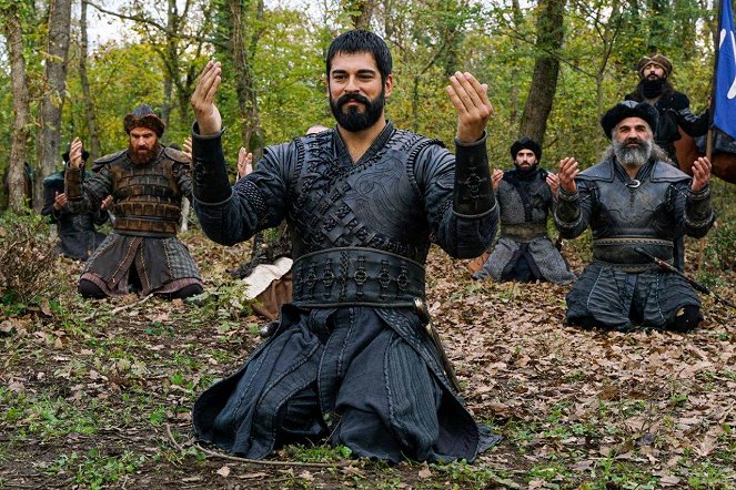 Kuruluş: Osman - Season 2 - Episode 9 - Filmfotos - Burak Özçivit