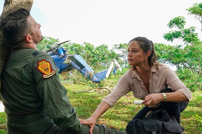 Navy CIS: Hawai'i - Season 2 - Abgestürzt - Filmfotos - Vanessa Lachey