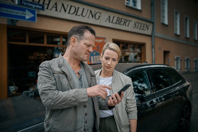 Theresa Wolff – Der Thüringenkrimi - Der schönste Tag - Filmfotók - Aurel Manthei, Nina Gummich