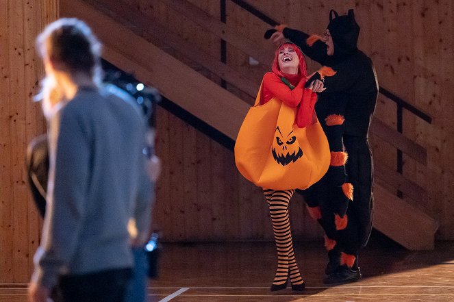 Jedna rodina - Halloween - Kuvat elokuvasta - Elizaveta Maximová, Tomáš Jeřábek