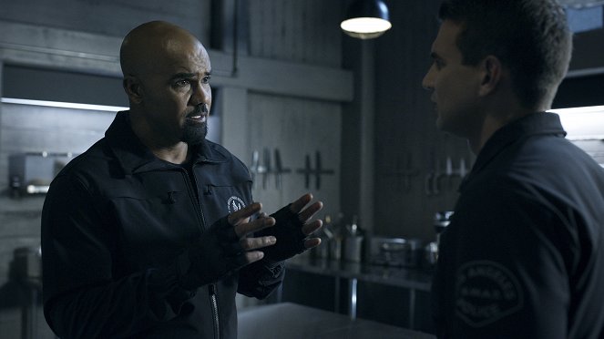 S.W.A.T. - Season 6 - Gut Punch - Photos