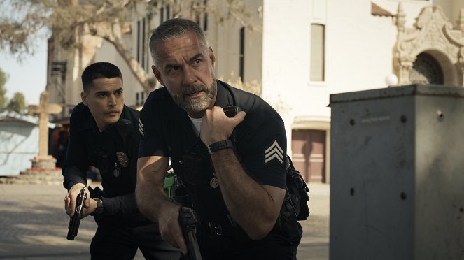 S.W.A.T. - Season 6 - To Protect and to Serve - Photos