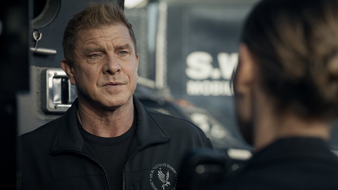 S.W.A.T. - Season 6 - Blowback - Photos