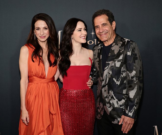 Úžasná paní Maiselová - Série 5 - Z akcií - Prime Video celebrates the final season of The Marvelous Mrs. Maisel at The High Line Room at The Standard Highline on April 11, 2023 in New York City