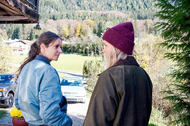 Lena Lorenz - Season 9 - Gegen den Schmerz - Z filmu - Liane Forestieri, Judith Hoersch