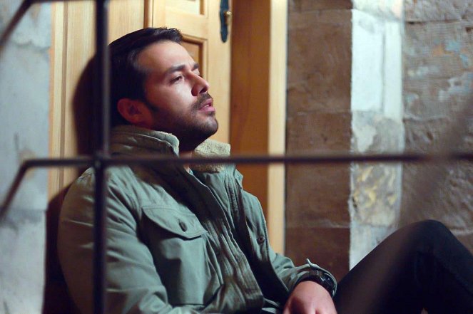 Maria ile Mustafa - Episode 11 - De la película - Hilmi Cem İntepe