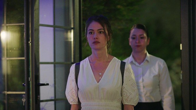 Gül Masalı - Episode 3 - Kuvat elokuvasta - Gülper Özdemir
