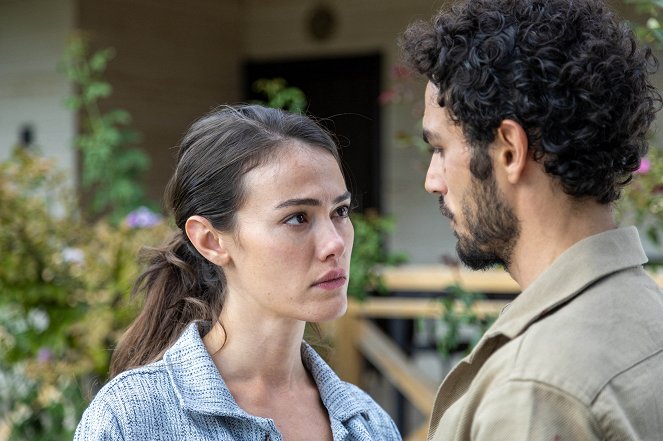 Gül Masalı - Episode 14 - Photos - Gülper Özdemir