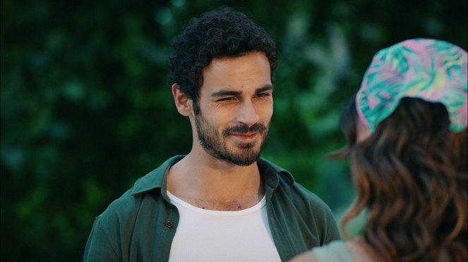 Gül Masalı - Episode 6 - Photos - Erdem Kaynarca