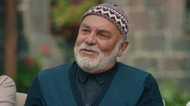 Sen Anlat Karadeniz - Season 3 - Episode 4 - De la película