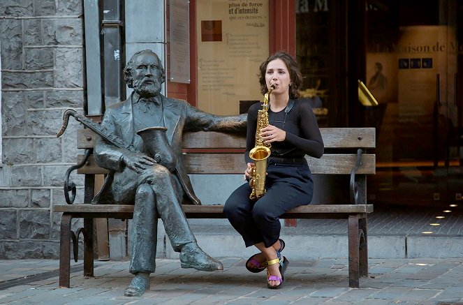Asya Fateyeva und das Saxophon - Van film