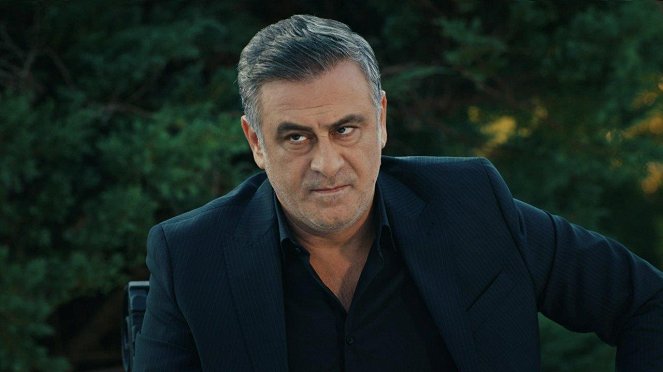 Eşkiya Dünyaya Hükümdar Olmaz - Episode 3 - Kuvat elokuvasta - Turgut Tunçalp