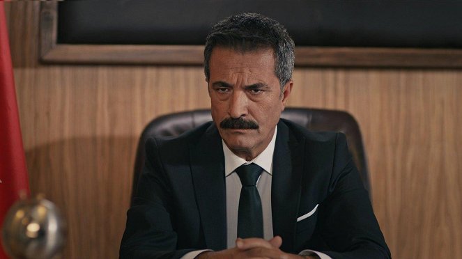 Eşkiya Dünyaya Hükümdar Olmaz - Episode 5 - De la película