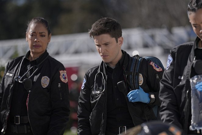 9-1-1: Lone Star - Eiskalter Tod - Filmfotos - Gina Torres, Ronen Rubinstein