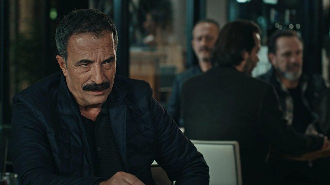 Eşkiya Dünyaya Hükümdar Olmaz - Episode 8 - Kuvat elokuvasta