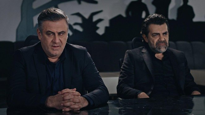 Eşkiya Dünyaya Hükümdar Olmaz - Episode 17 - De la película - Turgut Tunçalp