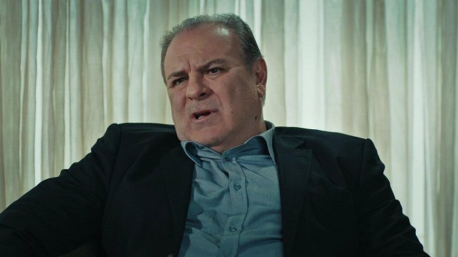 Eşkiya Dünyaya Hükümdar Olmaz - Episode 17 - De la película
