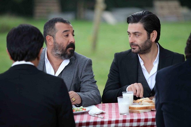 Eşkiya Dünyaya Hükümdar Olmaz - Episode 7 - De la película - Ozan Akbaba
