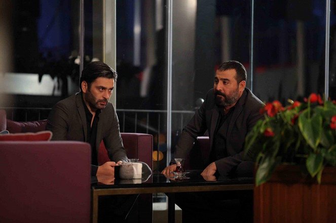 Eşkiya Dünyaya Hükümdar Olmaz - Season 4 - Episode 8 - Filmfotók - Ozan Akbaba