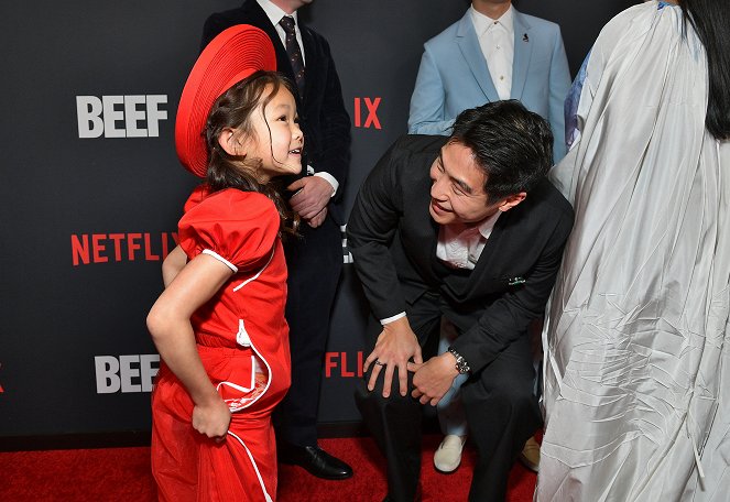 Beef - Evenementen - Netflix's Los Angeles premiere of "BEEF" at Netflix Tudum Theater on March 30, 2023 in Los Angeles, California - Remy Holt