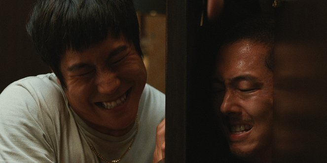 Beef - Just Not All at the Same Time - Van film - Young Mazino, Steven Yeun